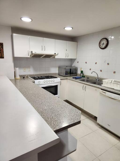 Departamento De Lujo. Seguridad 24. Playa A Pasos. Appartement Acapulco Buitenkant foto